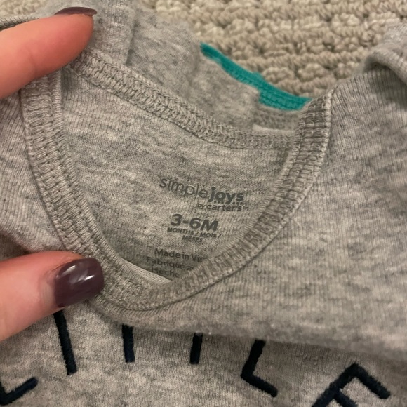 Simplejoy by Carter’s 3-6M 3 Long Sleeve Onesie - Picture 5 of 7